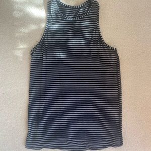Lululemon all tied up tank size 6